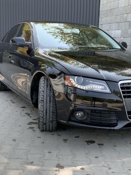 Продаю Audi a4 b8 рідний пробіг!