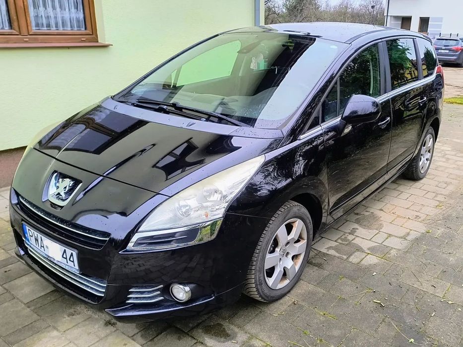 Peugeot 5008 Peugeot 5008 -1.6HDi 115KM, klimatronik 2-strefowy, navi, alu