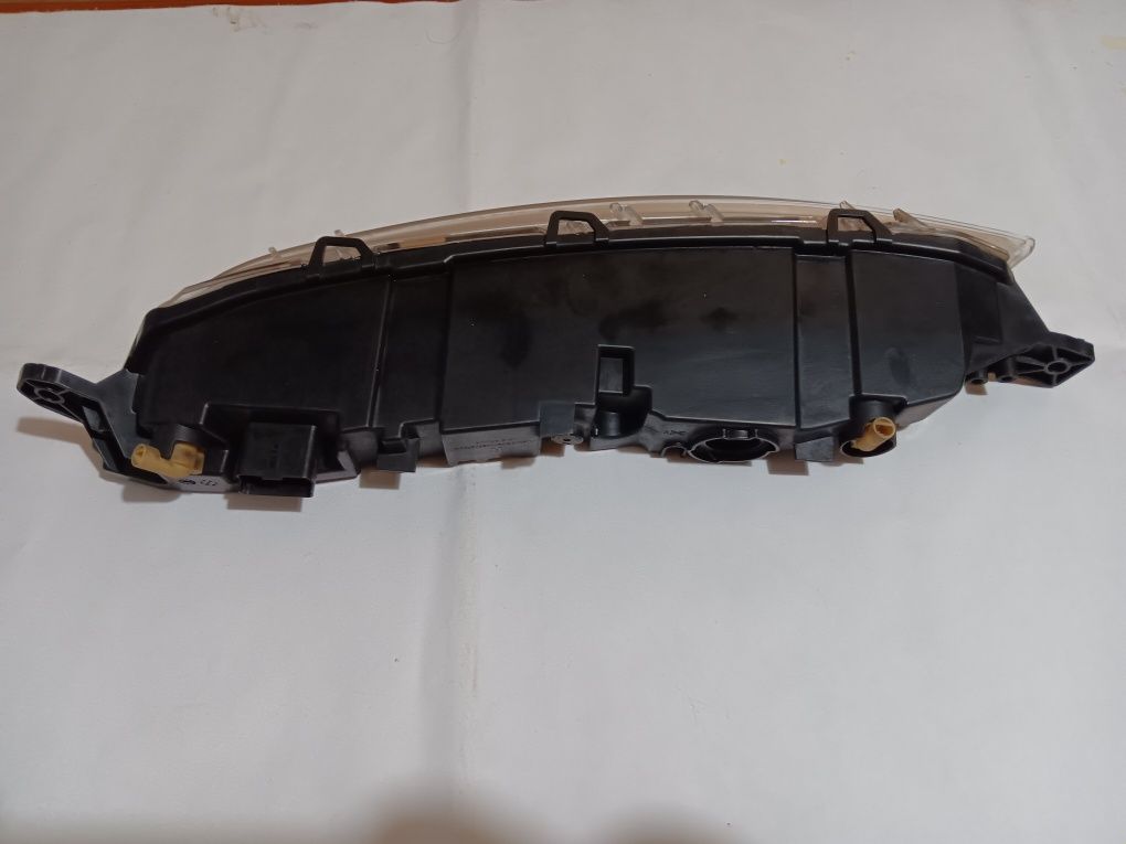 Prawa Przednia Lampa LED Citroen C4 Grand Picasso II