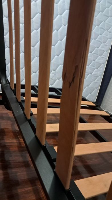 Estrado/ estrutura sofá-cama