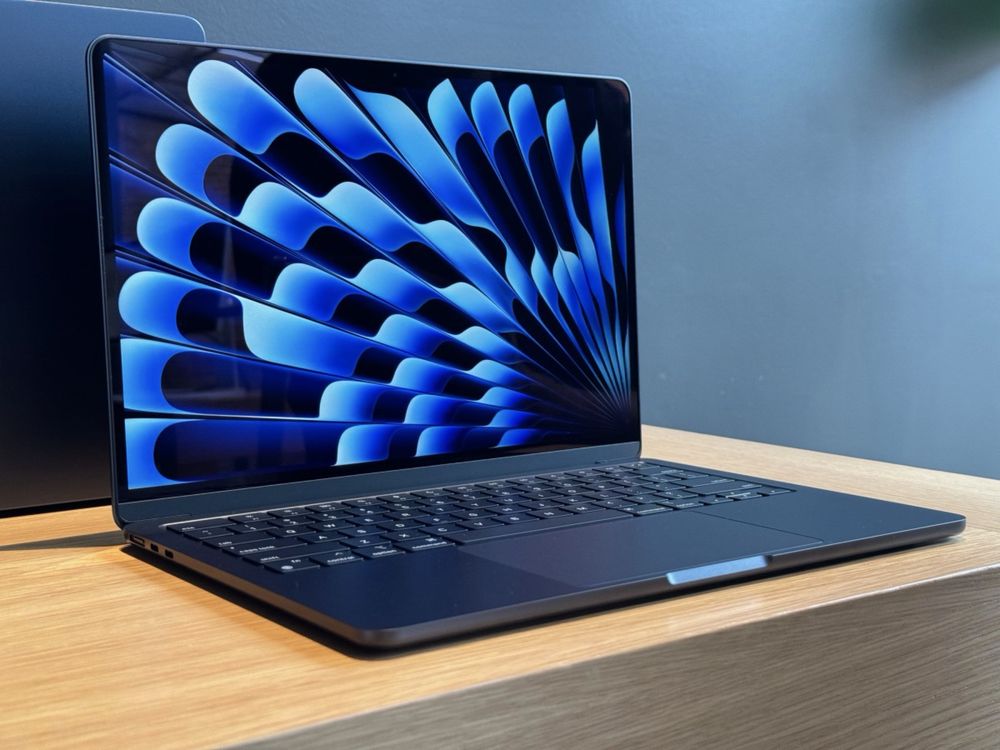Apple MacBook Air 13' M3 2024