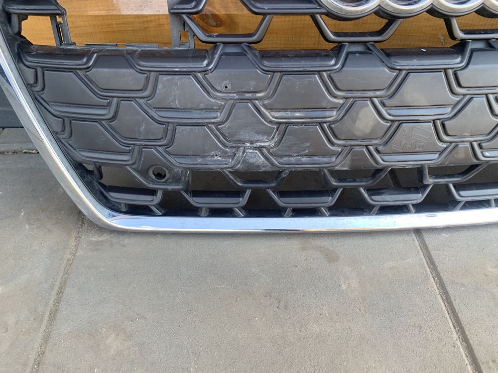 Audi A6 C8 Lift S-LINE grill atrapa ORYGINAŁ 4K0