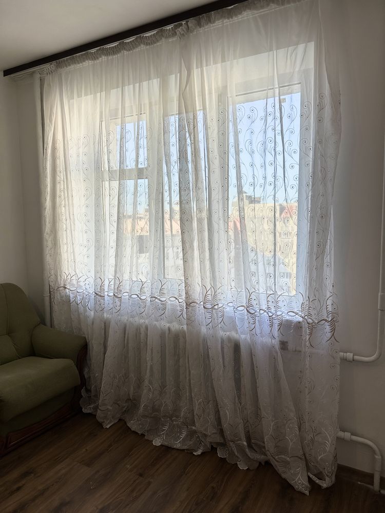 Тюль в гаргому стані