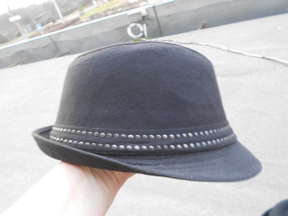 Капелюхи -челентанки