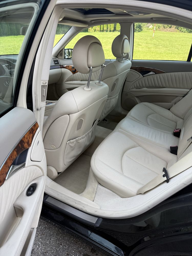 Mercedes E500 W211 5.0 V8