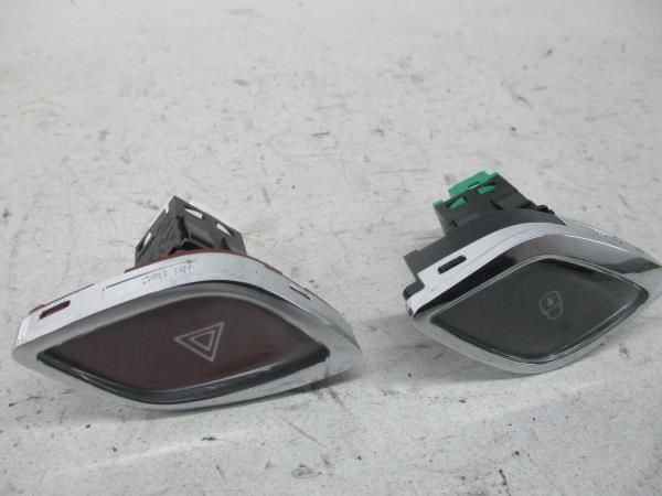 Botão / interruptor 4 piscas CITROËN DS3