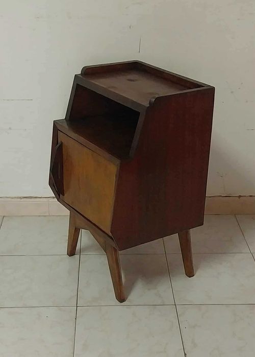 Mesinha de Cabeceira VINTAGE (Móveis Olaio?)