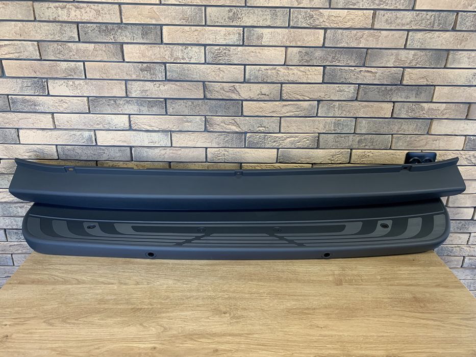 Задній бампер ступенька Mercedes Sprinter 907