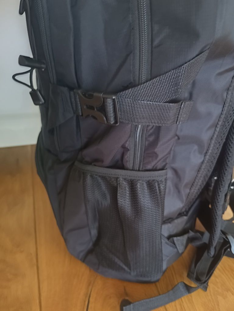 Plecak turystyczny, trekkingowy 70L, sportowy, w góry,lekki, mocny