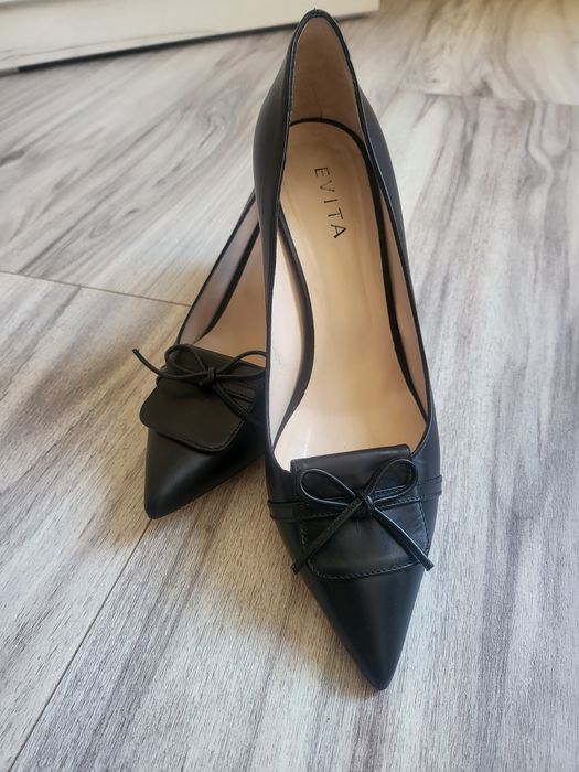 Шкіряні італійські  туфлі-човники бренду EVITA Pumps 'Giulia'. 41 Розм