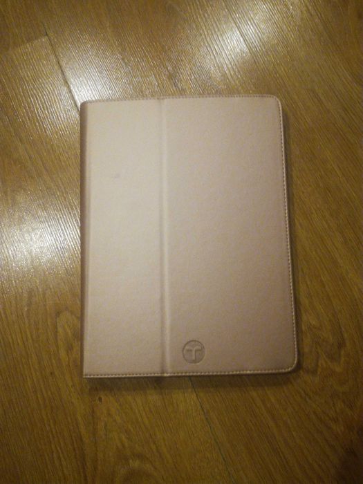 Etui na tablet nowy