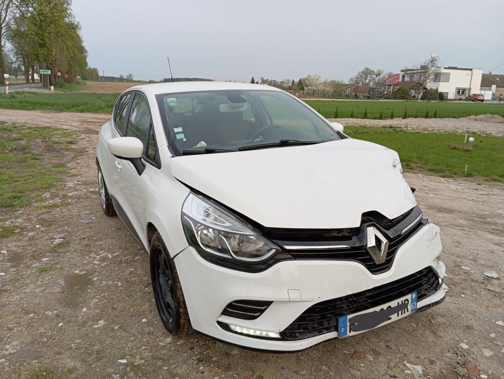 Renault Clio iv 2019 r benzyna uszkodzony