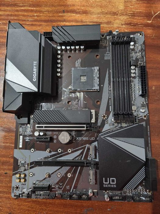 Motherboard Gigabyte X570S UD - Socket AM4