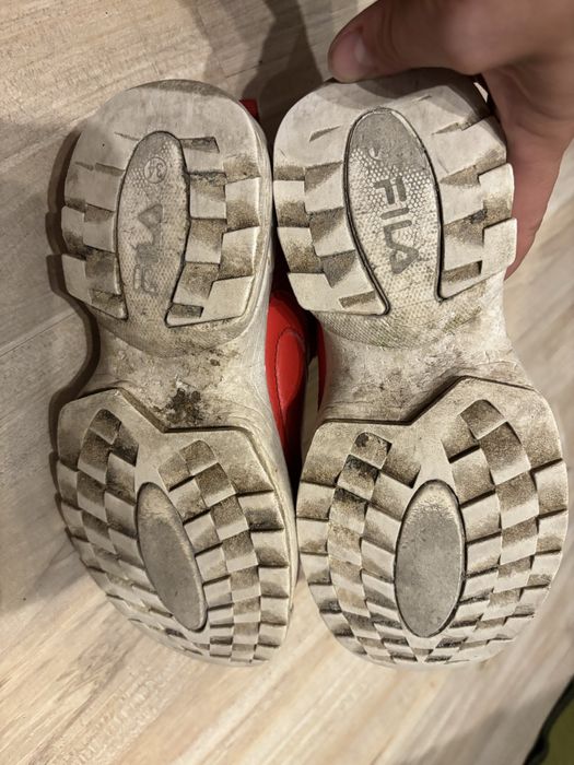 Sneakersy FILA buty sportowe platformy czerwone rozm. 34
