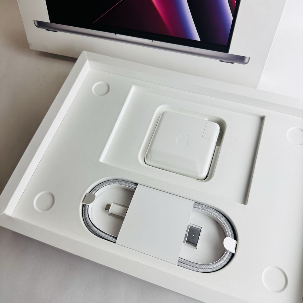 Як новий! MacBook Pro 14" 2023 M2 Pro Space Gray 32GB 512GB SSD