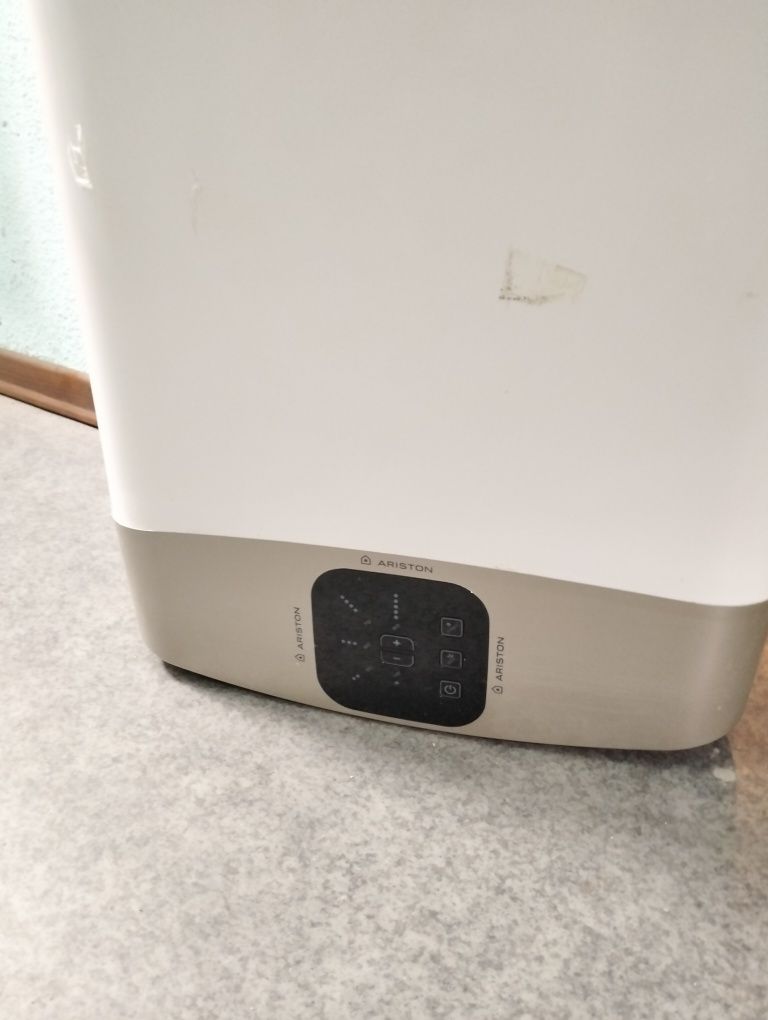 Бойлер Ariston evo 80