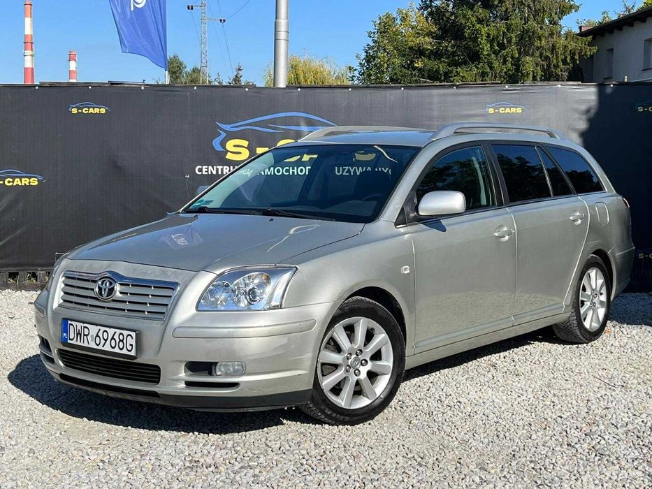 Toyota Avensis 1.8b + LPG • DŁUGIE OPŁATY • HAK • Zamiana