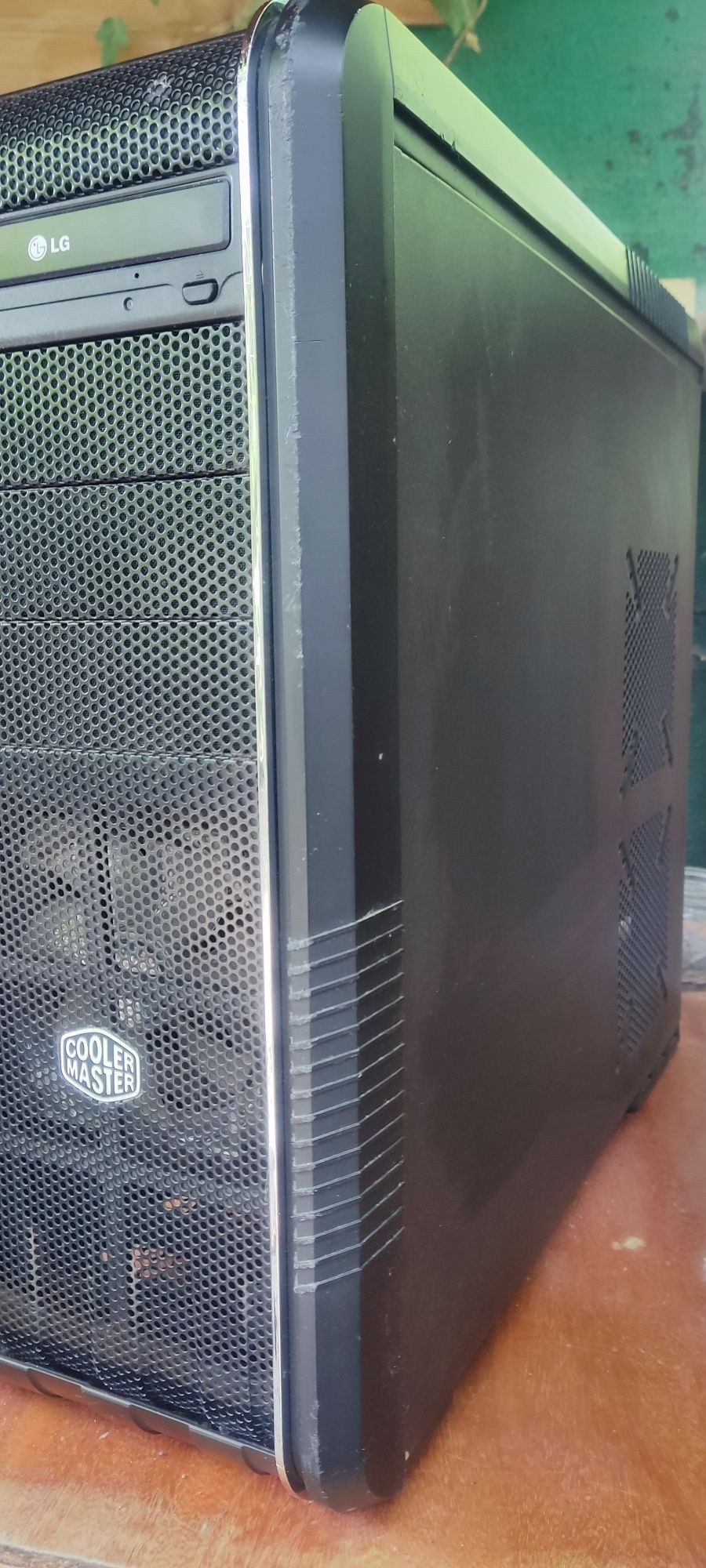 PC Cooler Master / AMD Phenom II / ASUS EVO3 ATX / GIGABYTE GTX 650