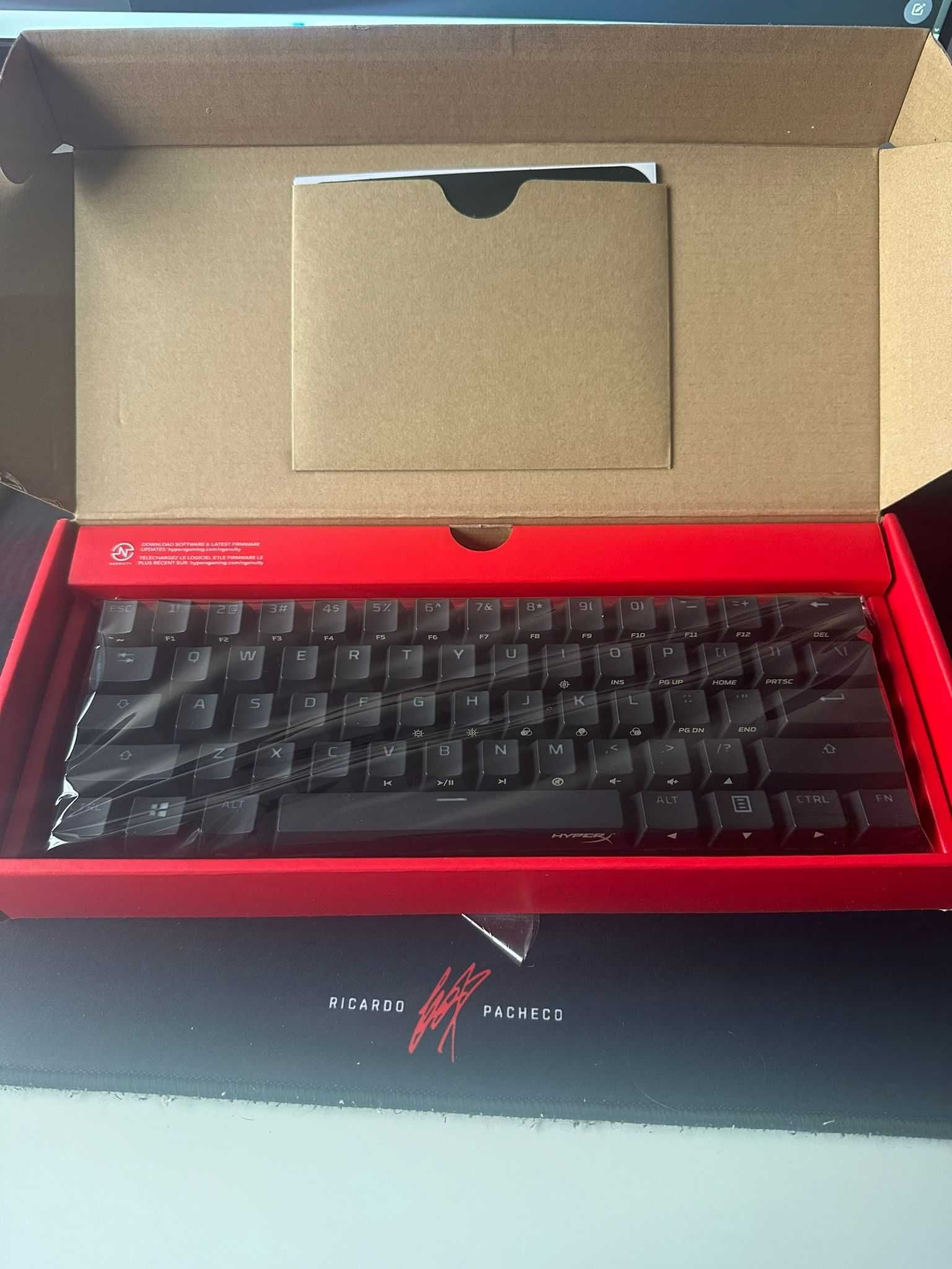 Teclado HyperX Alloy Origins 60