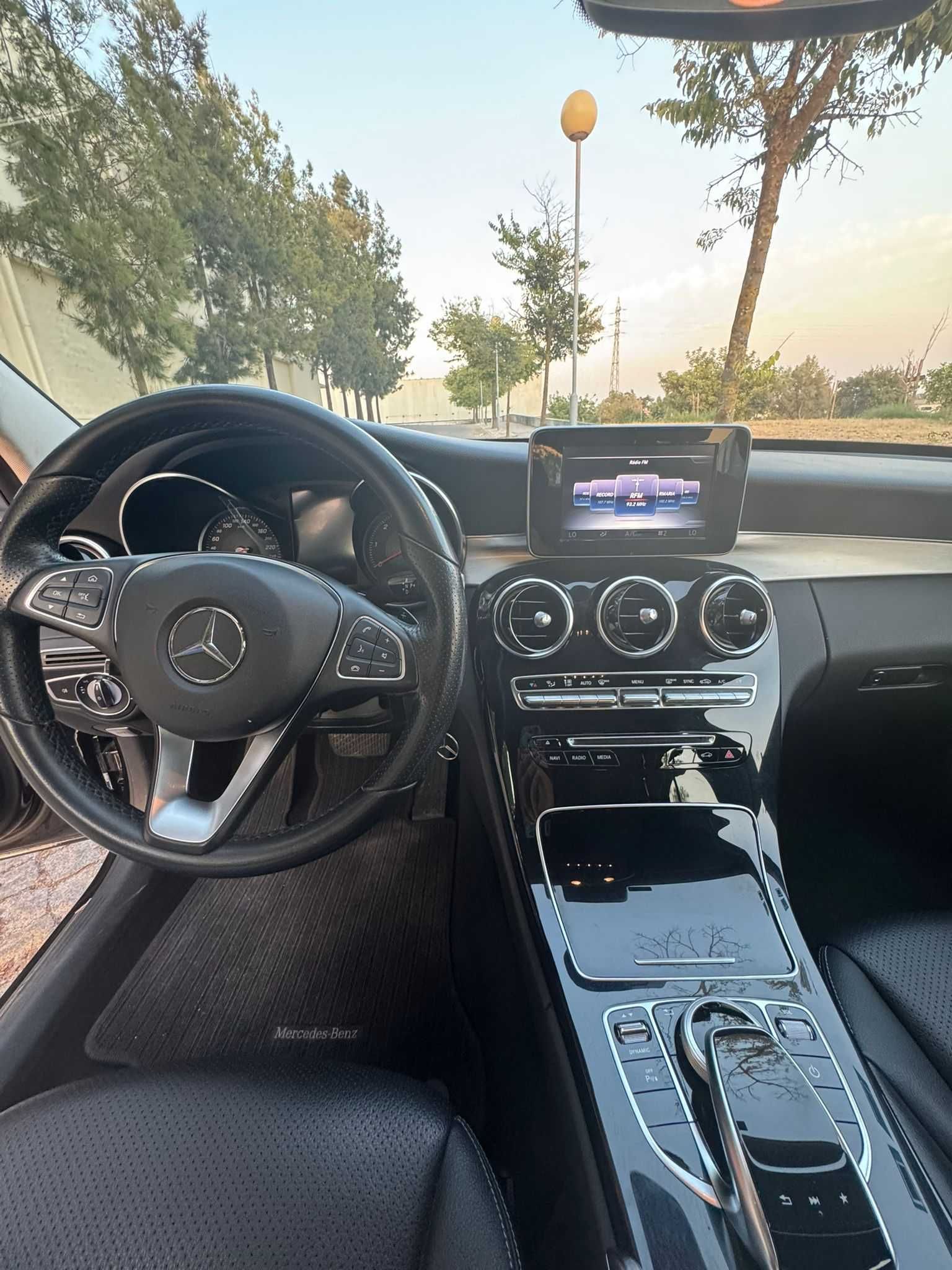 Mercedes-Benz 300H