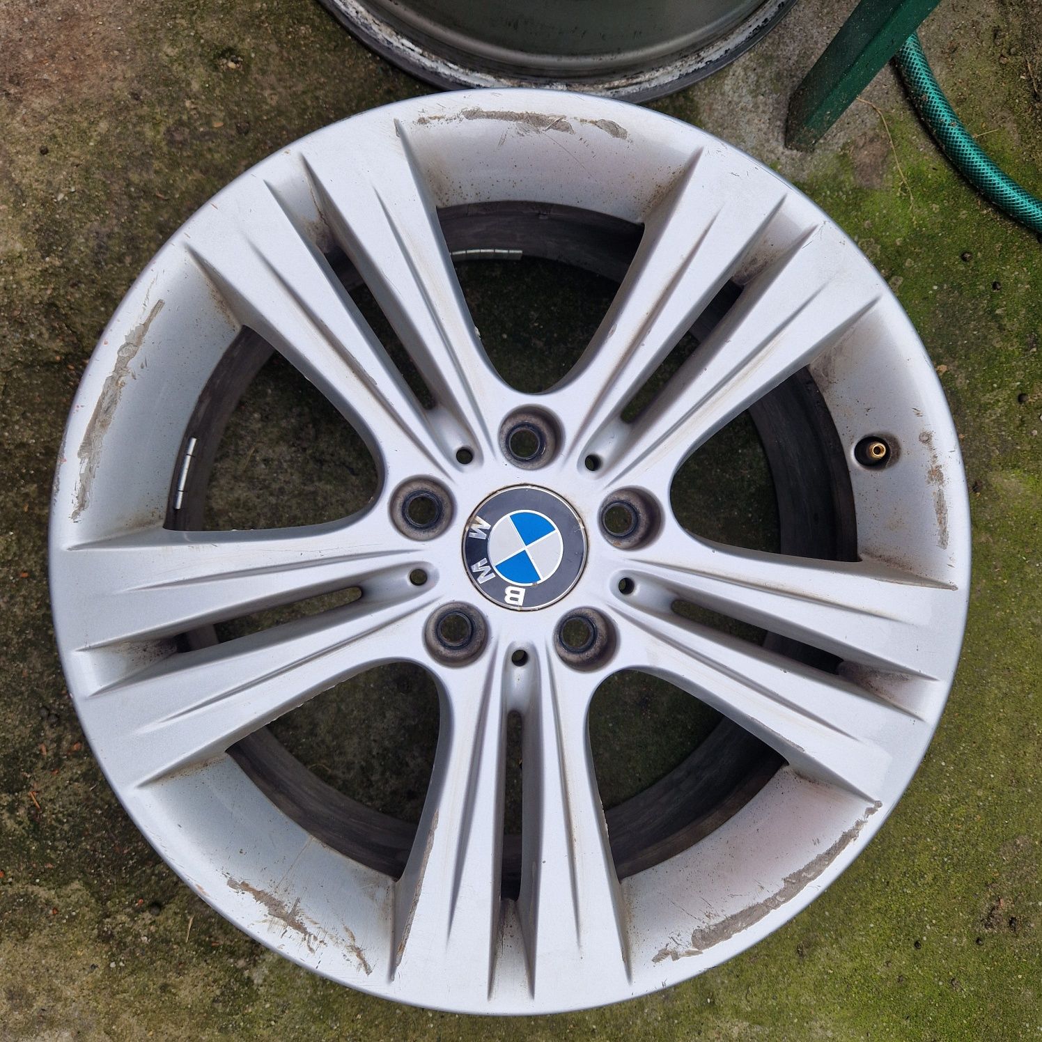 Felgi 17 do BMW  rocznik 2013