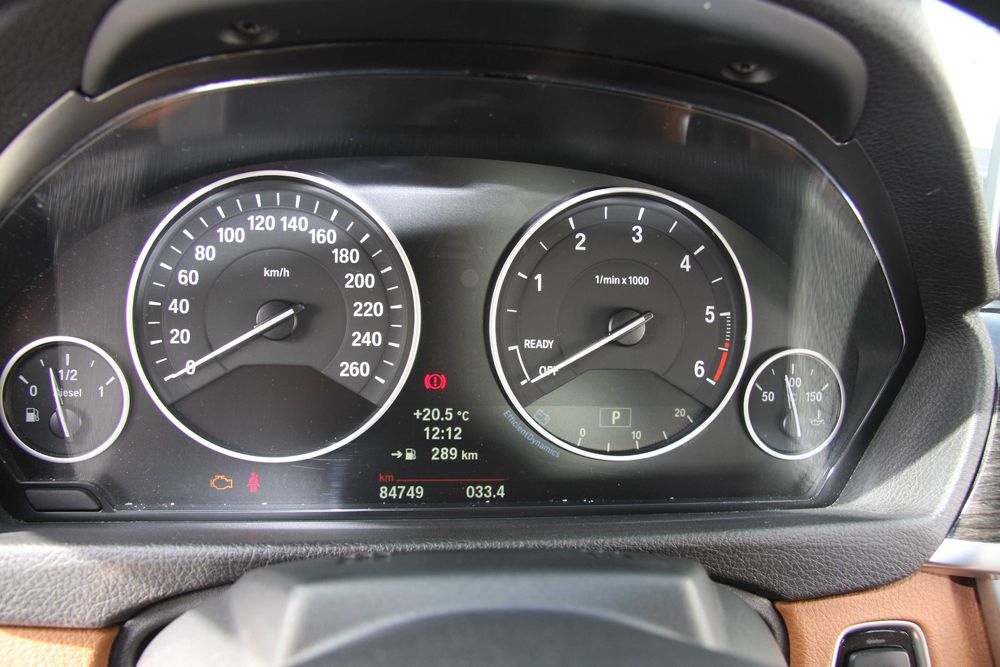 BMW 420 CABRIO - dx drive line Luxury Auto
27.990 €
Negociável