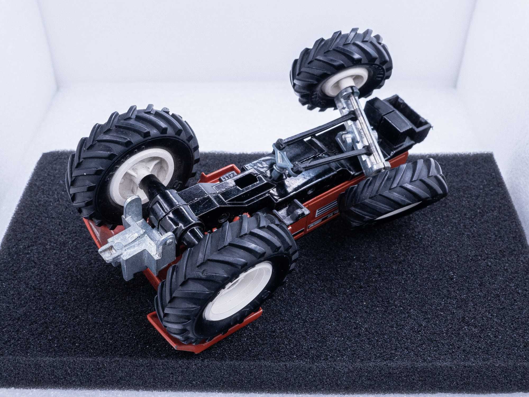 Model w skali 1:32 SIKU 2861 Fiatagri FIAT 180-90 DT Turbo z roku 1990