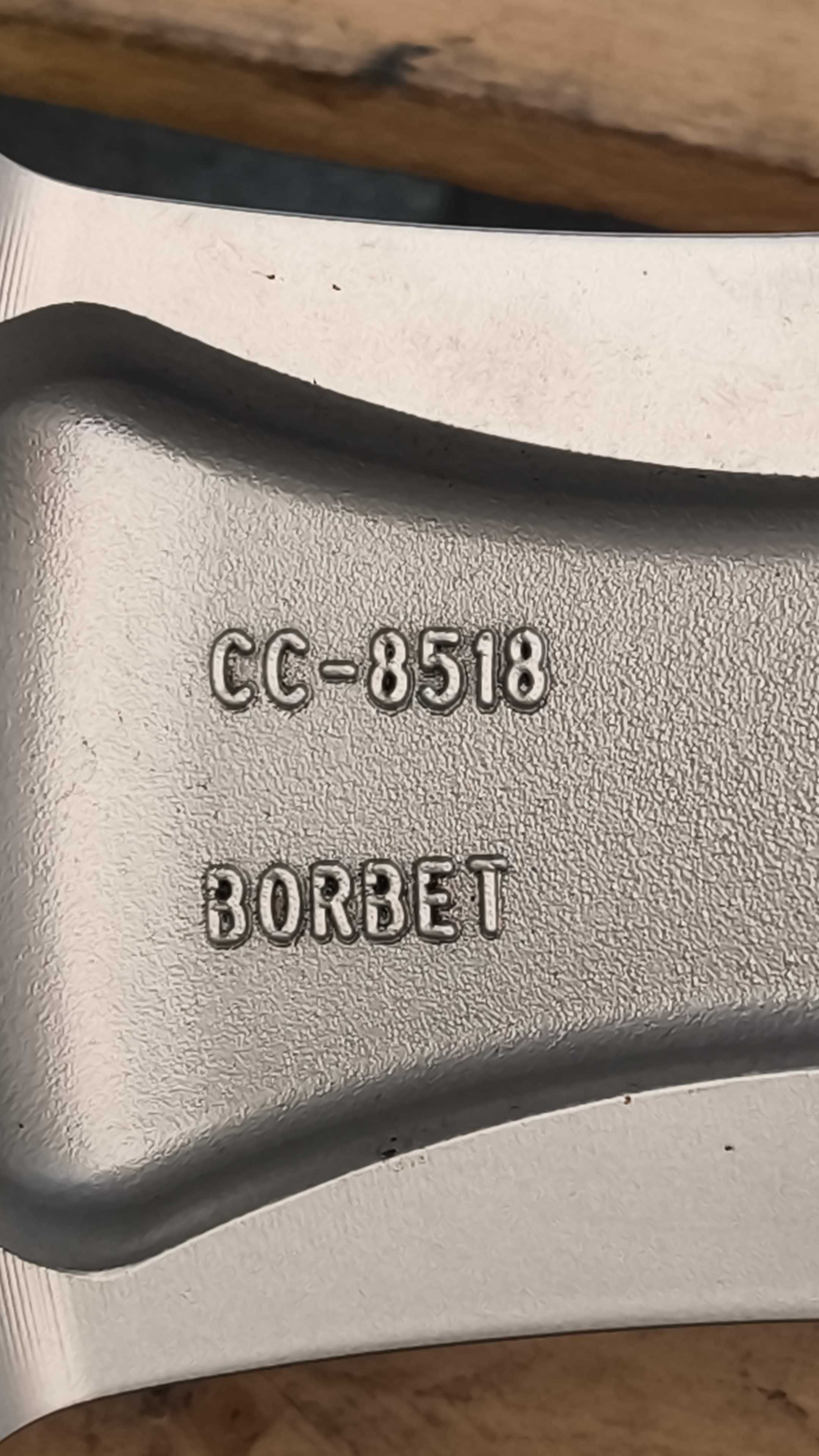 Felgi aluminiowe Borbet 18'' 5x112 ET30 Audi Skoda Bmw Mercedes OL220F