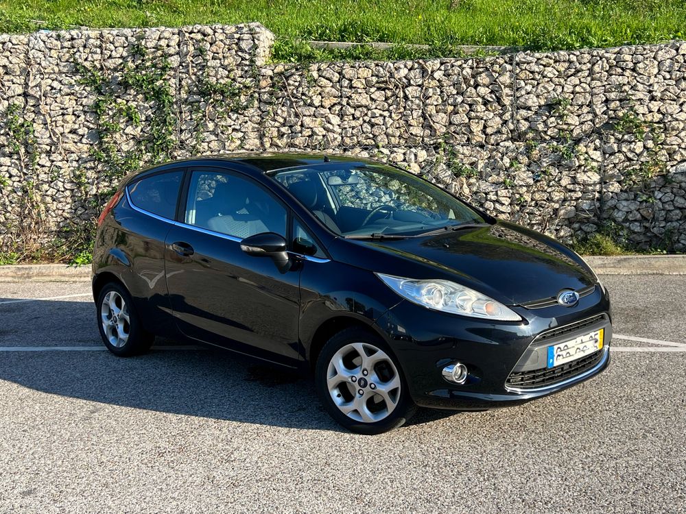 Ford Fiesta 2010 - 5 lugares