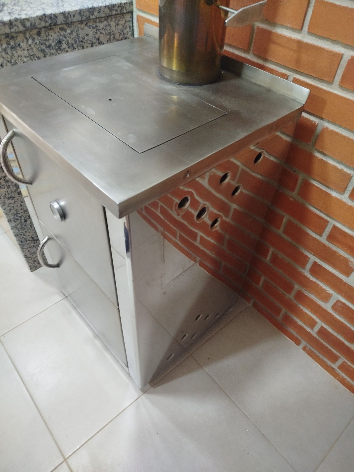 Fogão a Lenha Inox, oferta de 1 Tonelada de Lenha