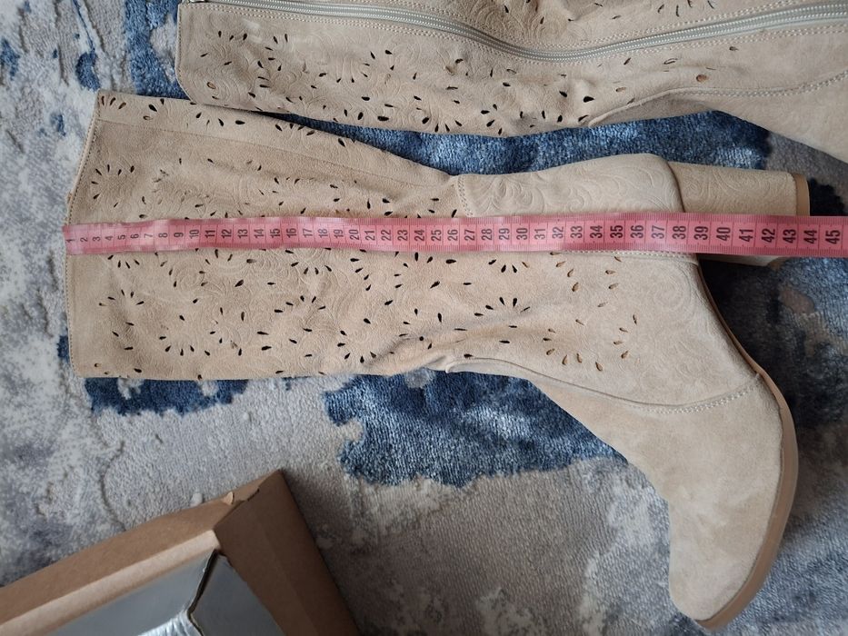 Чоботи замшеві ажурні з перфорацією