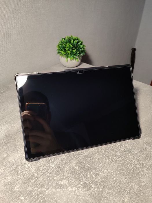 Продам планшет Galaxy Tab A8 з клавіатурою та мишкою