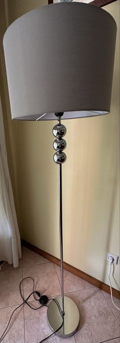 Candeeiro de pé para sala
