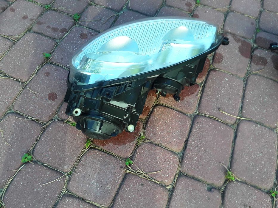 Lampa prawy lewy przód vw golf V