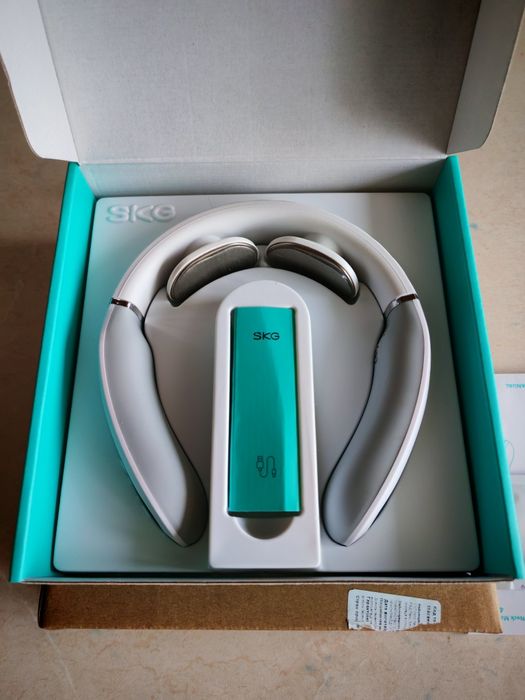 Масажер для шиї SKG 4356E white