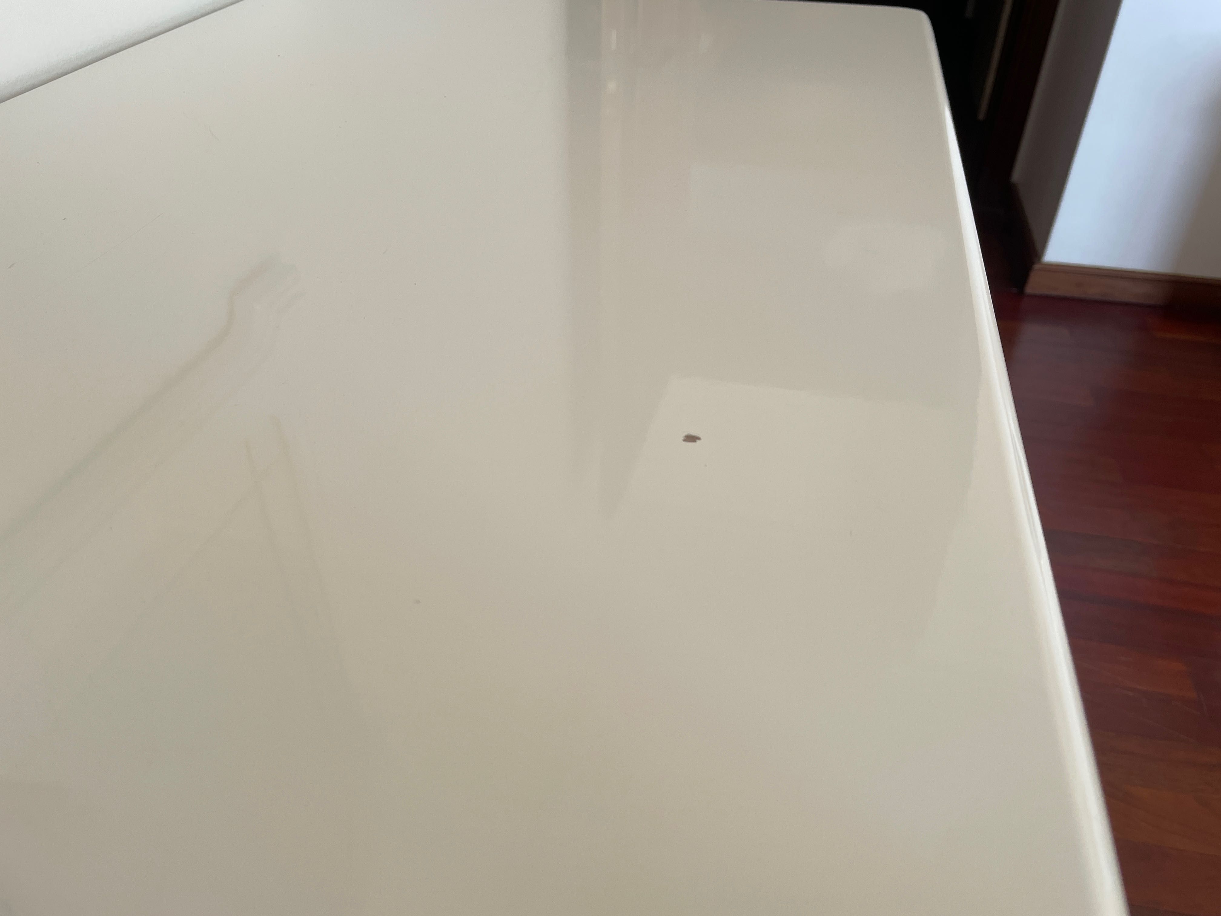 Cómoda branco brilhante  + espelho