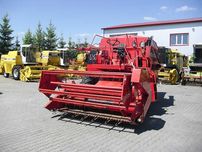 Зерноуборочный комбайн Massey Ferguson 330