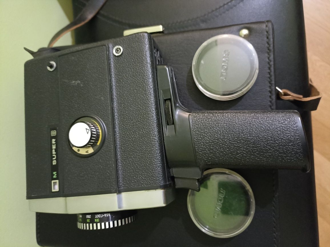 Stara kamera Lomo 219 z futerałem i dwoma szkłami ZSRR.