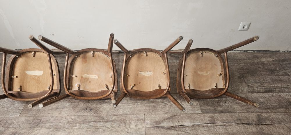 Стілець/стільці в ретро стилі. Усього 4 шт.