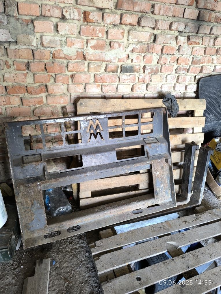 Продам міні-навантажувач Bobcat 873 H Turbo.

Bobkat