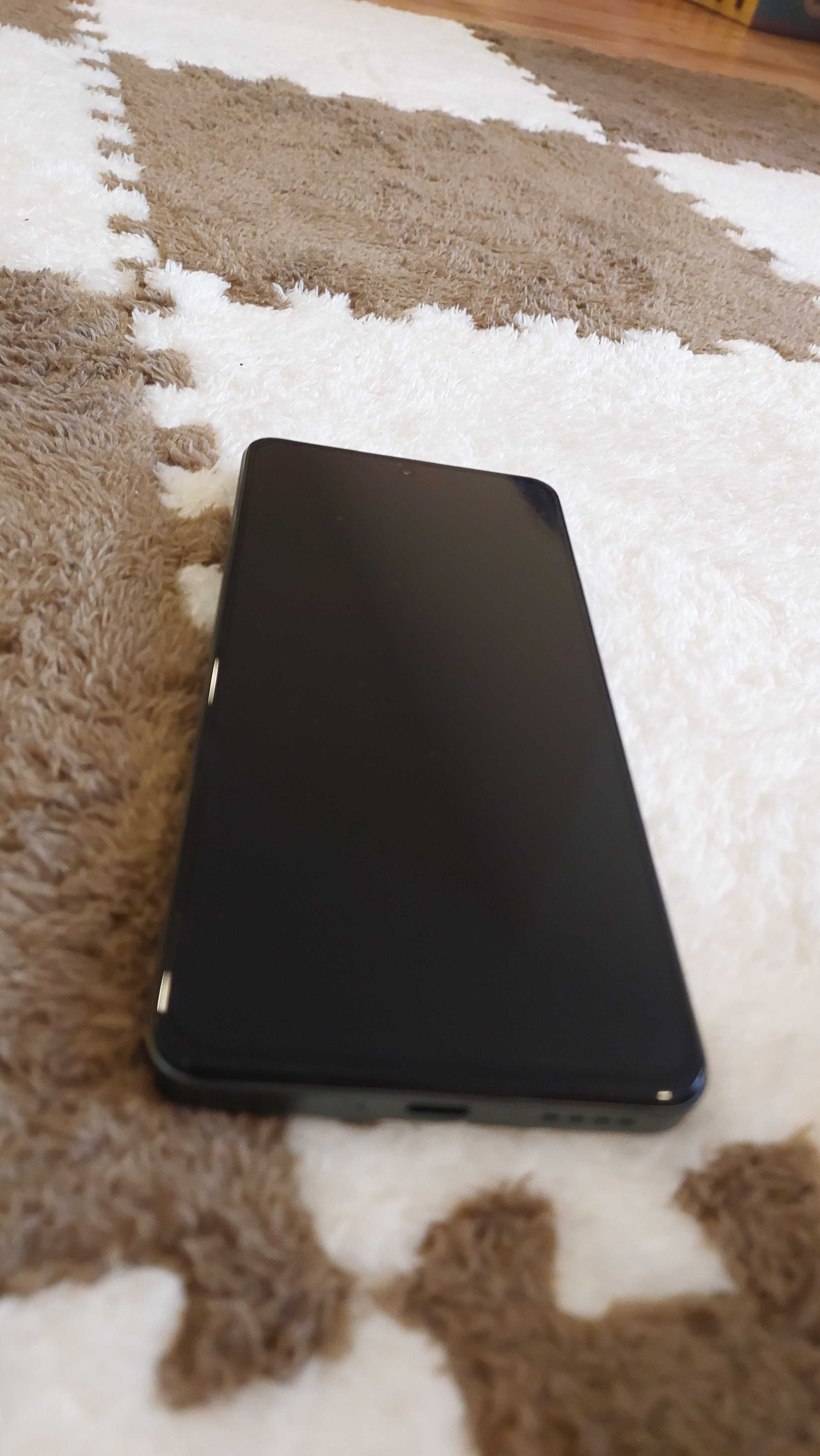Sprzedam nowy telefon na 512 GB