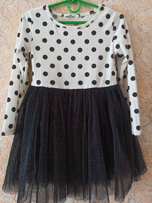 Продам дитяче плаття.