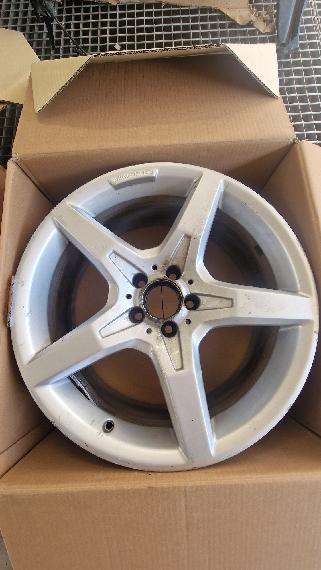 Felgi 19" AMG W219