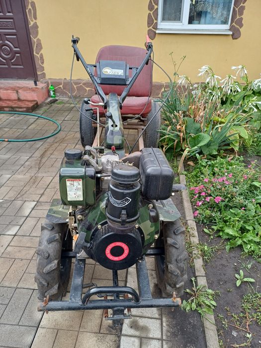 Продам мотоблок Зірка з адаптером.