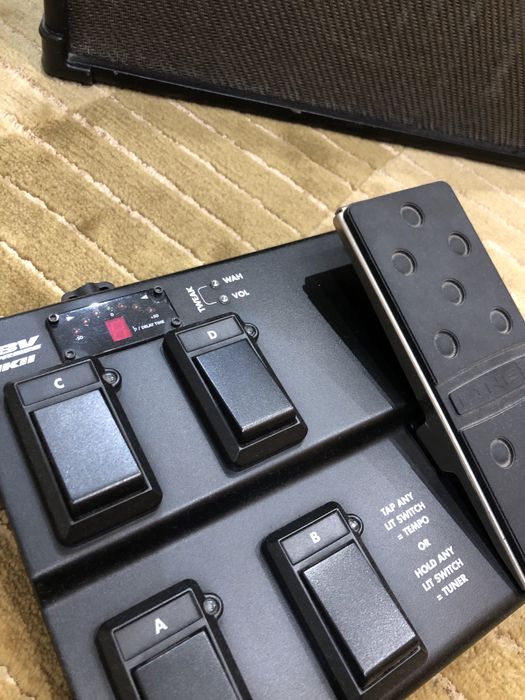 Amplificador Line 6 Spider iv 75w + Pedaleira