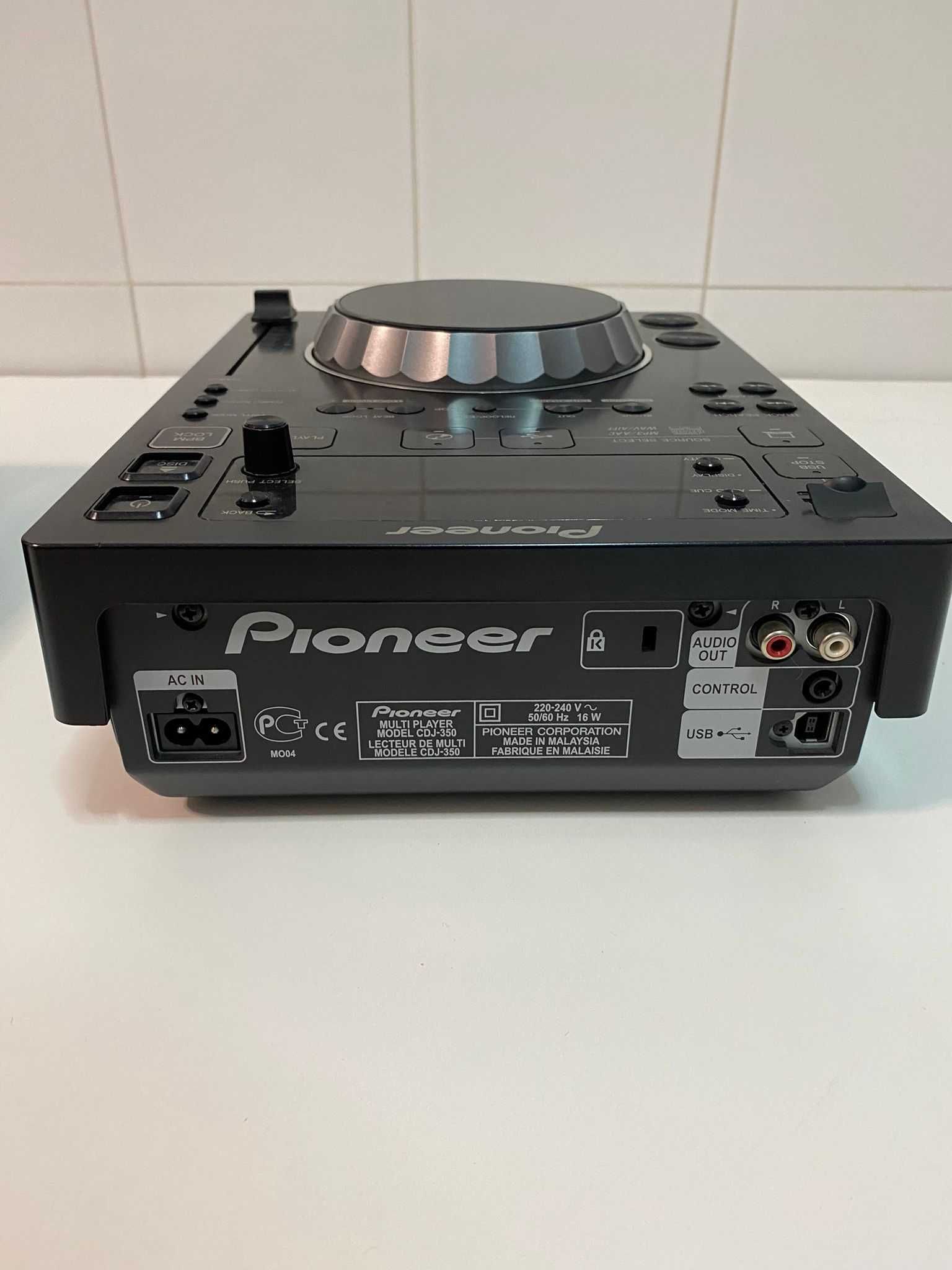 Vendo Pioneer CDJ-350 x2 + Numark DXM Pro