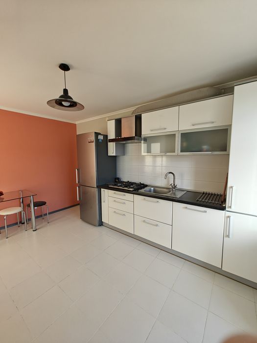 Оренда гарна 2 кім. Біля центру міста