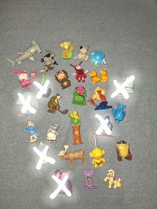 Продам фігурки kinder