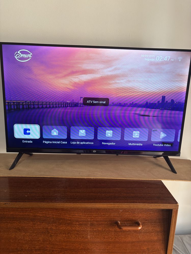 Smartv 32 nova ainda com garantia
