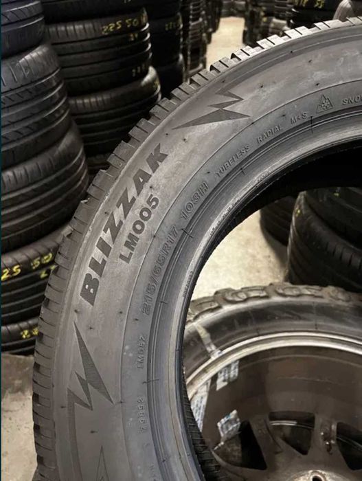 215/65 R17 BRIDGESTONE BLIZZAK LM005 (99% Стан Нових) 205 225 45 50 55